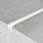 Perfil de aluminio Yoret - 2 metros